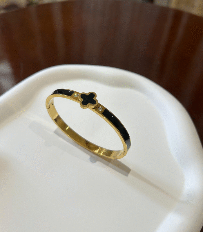 Vancleef Bangle