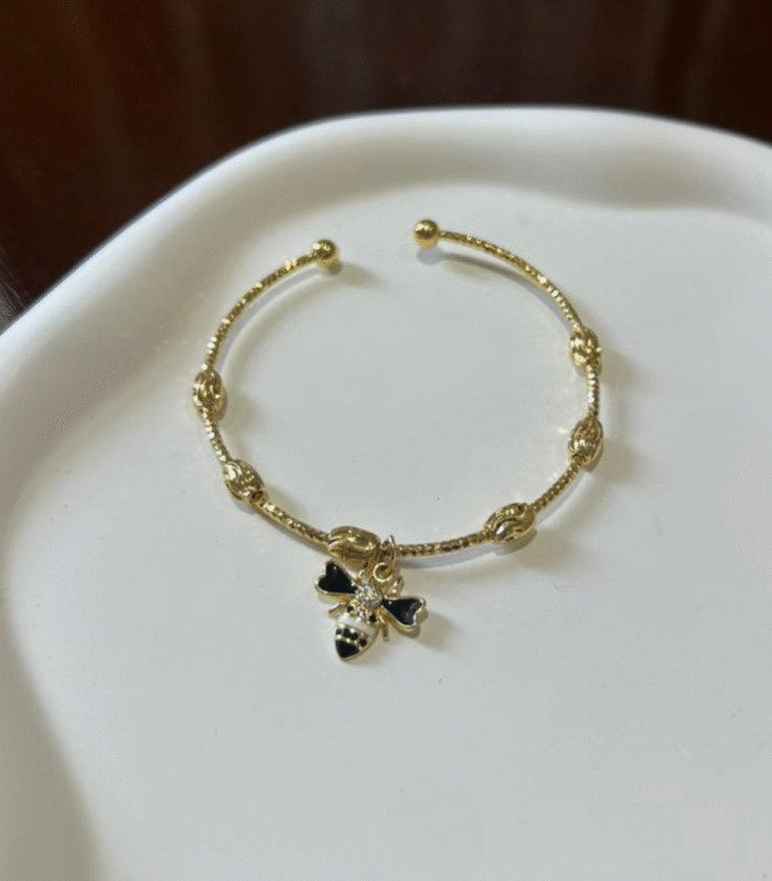 Black Bee Bangle